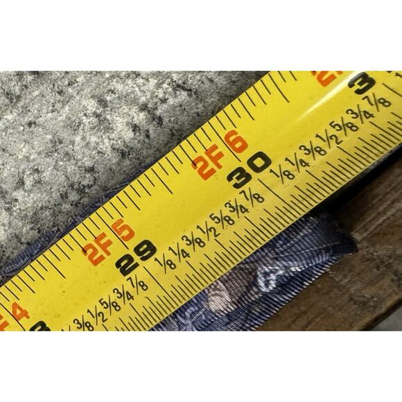 Beautiful Fox & Chave Pure Silk Men’s Designer Floral Style Tie App 60” L 3.25”W - Picture 7 of 9